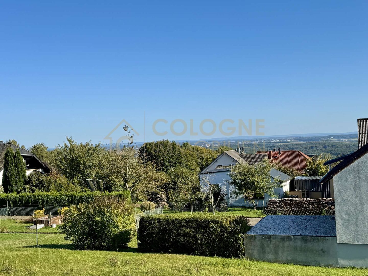 Außenansicht mit Weitblick