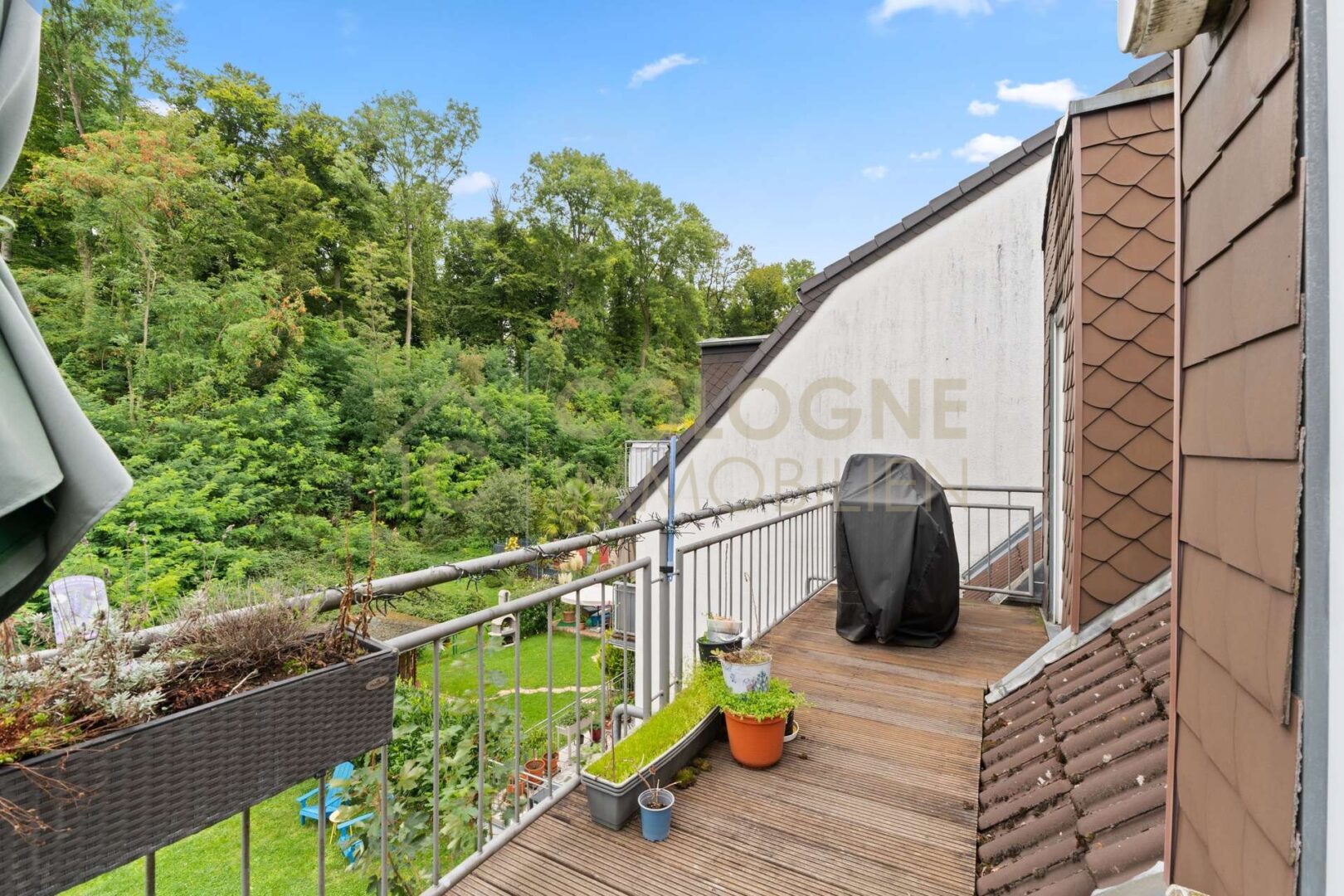 Großer Balkon