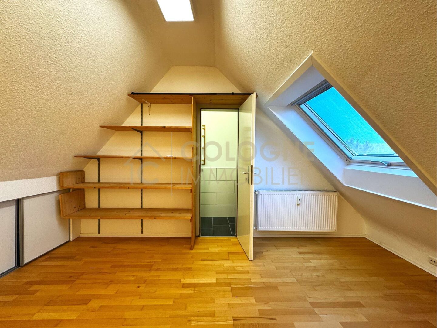 Spitzdach WC Eingang